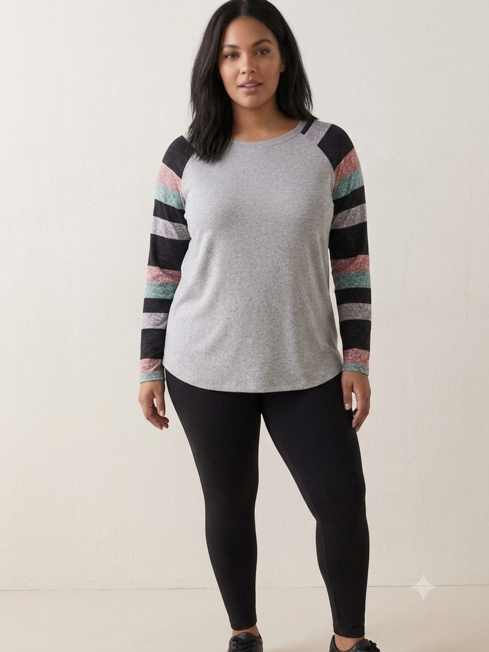 Long Sleeve Crewneck Top with Stripe Detail - Gray